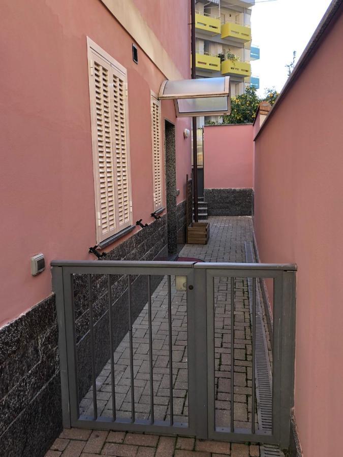 Casa Francesca: Un Mare Di Relax! Lägenhet Ventimiglia Exteriör bild
